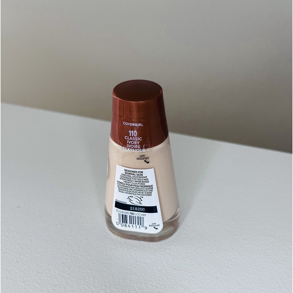 110 Classic Ivory Cover Girl  Clean Liquid Foundation Normal Skin 30ml - Picture 6 of 6